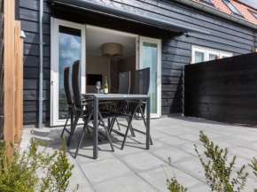 Luxury holiday home at the edge of Oostkapelle